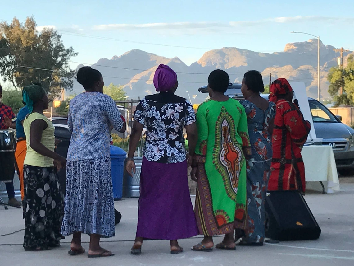 Women and mountain