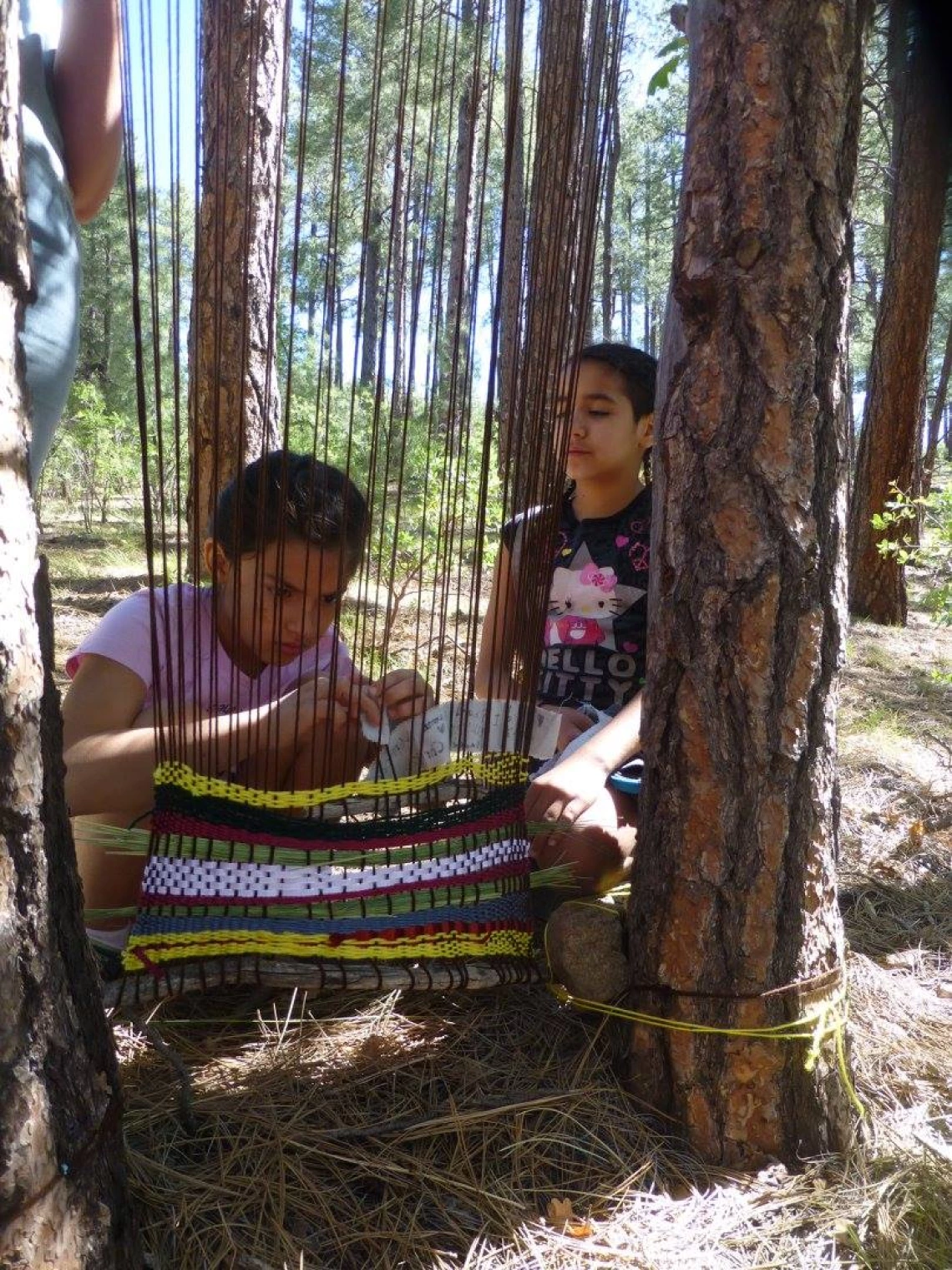 Kids weaving